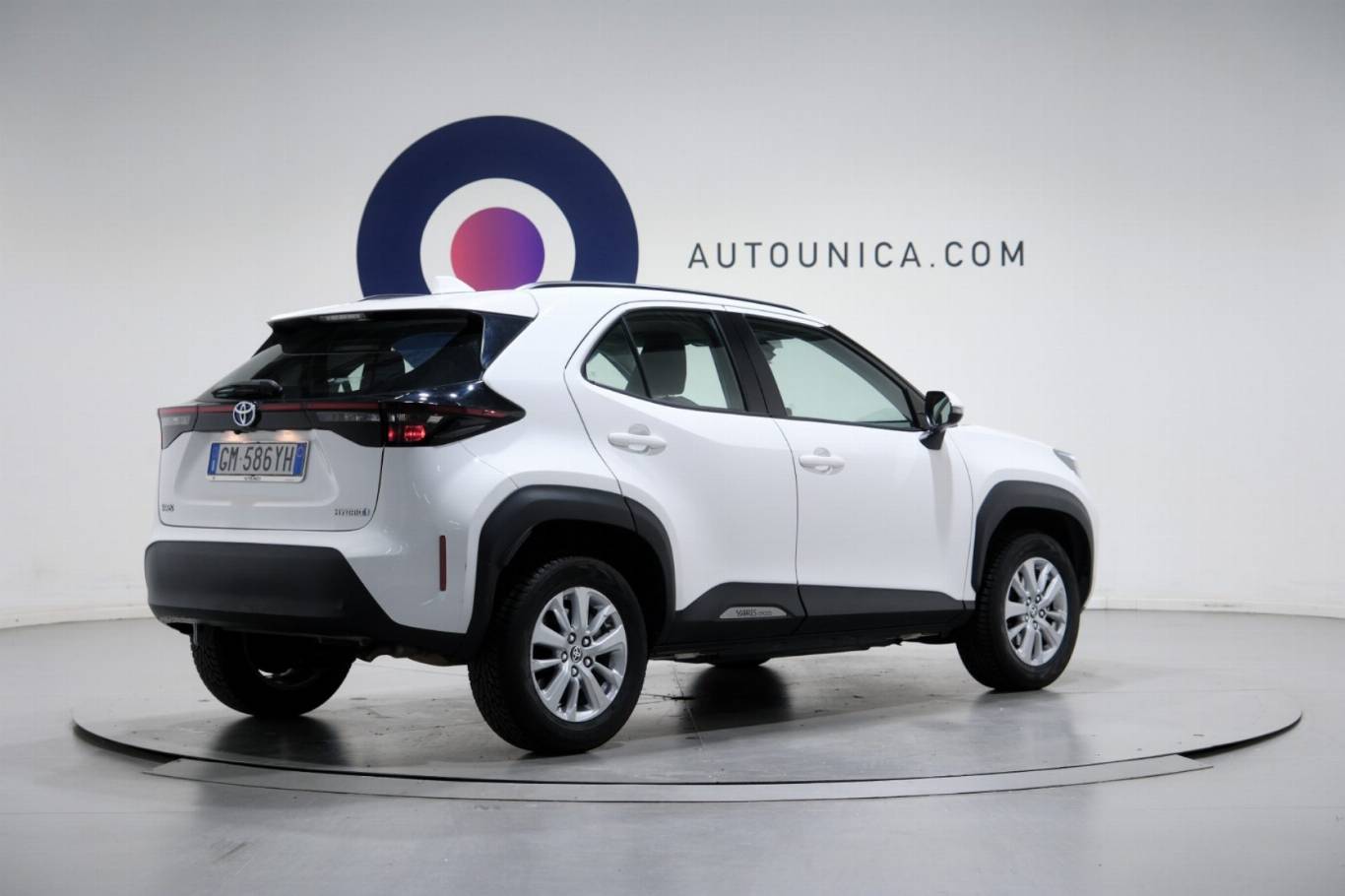 TOYOTA Yaris Cross 15