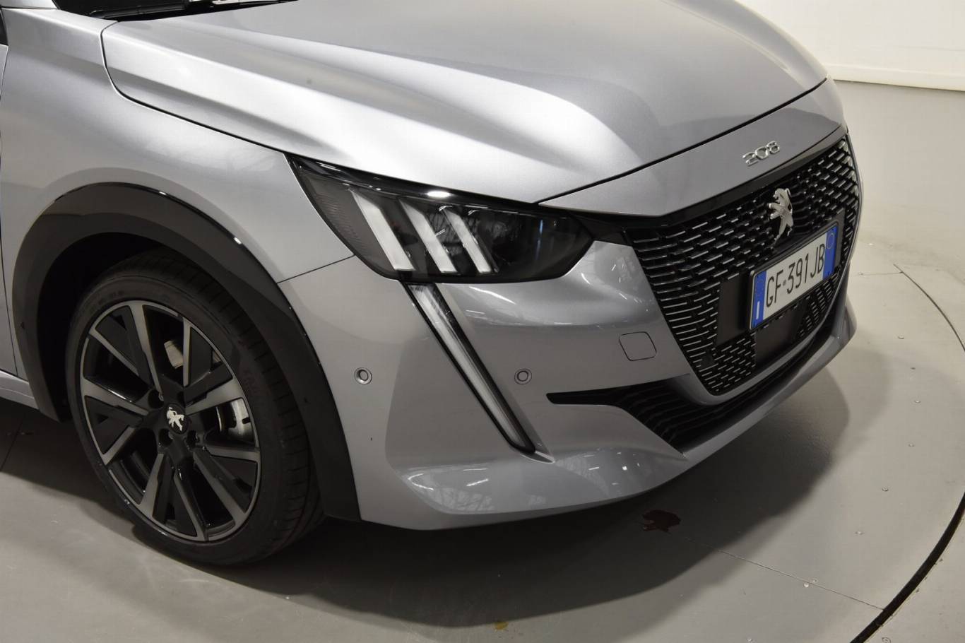 PEUGEOT 208 35