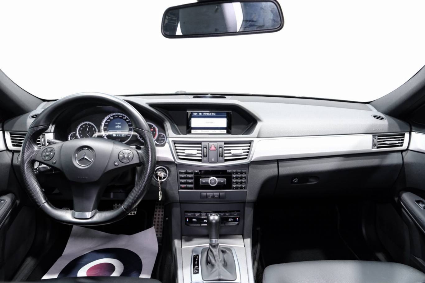 MERCEDES-BENZ E 250 9