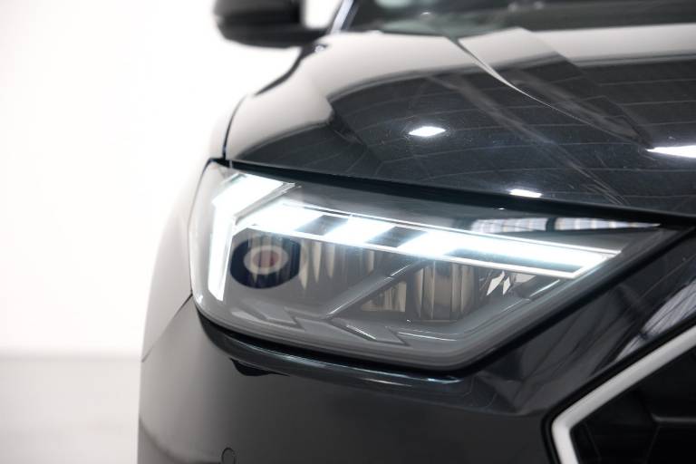AUDI A1 14