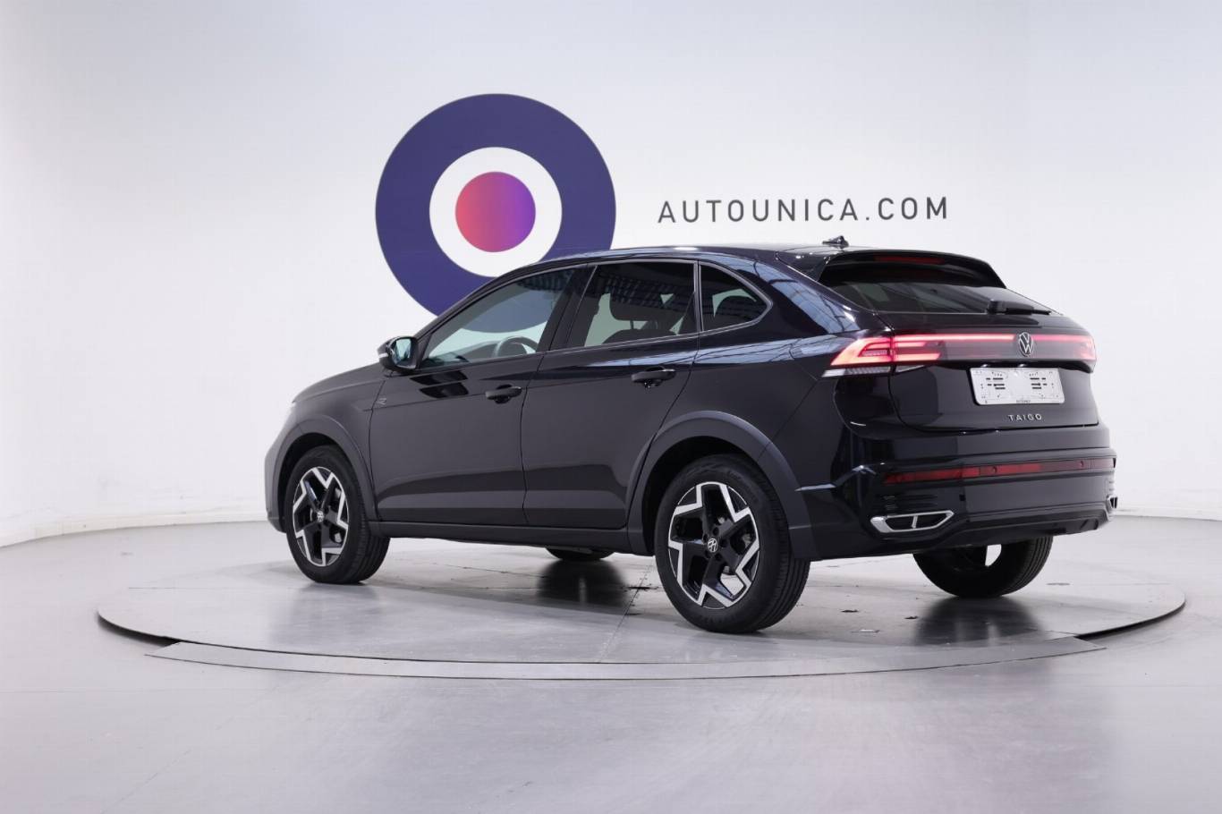 VOLKSWAGEN Taigo 18