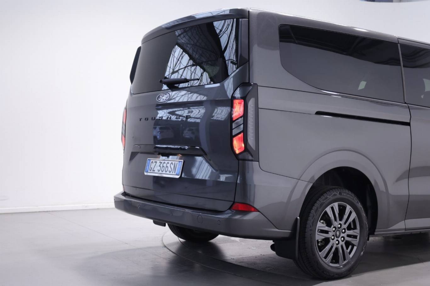 FORD Tourneo Custom 44