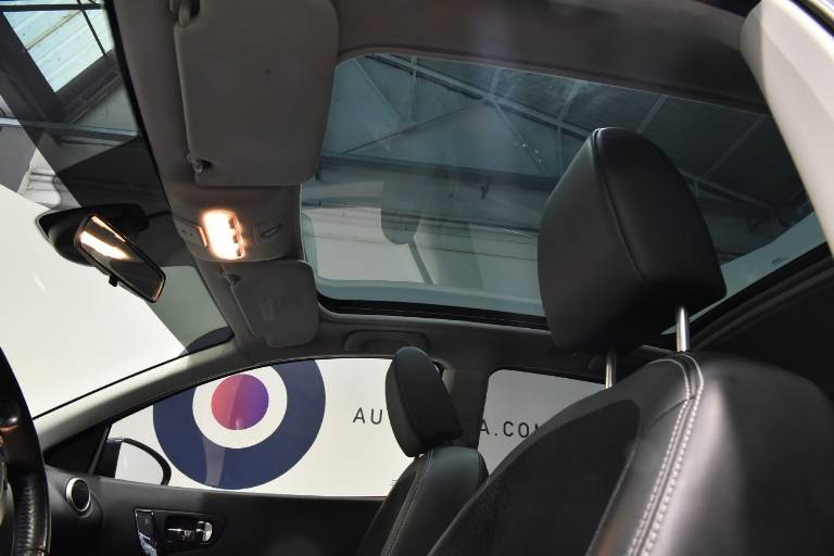 NISSAN Qashqai 28