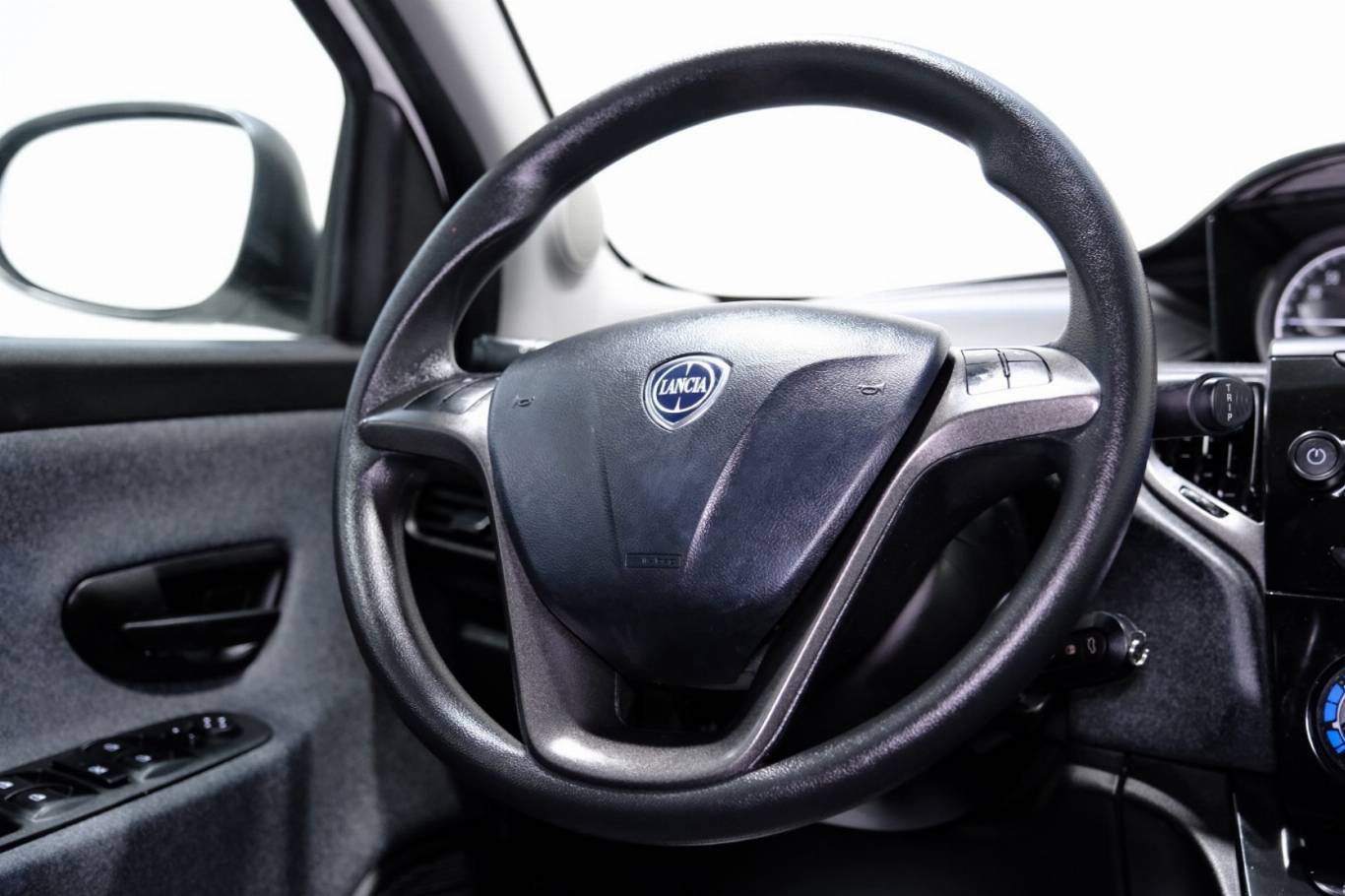 LANCIA Ypsilon 39