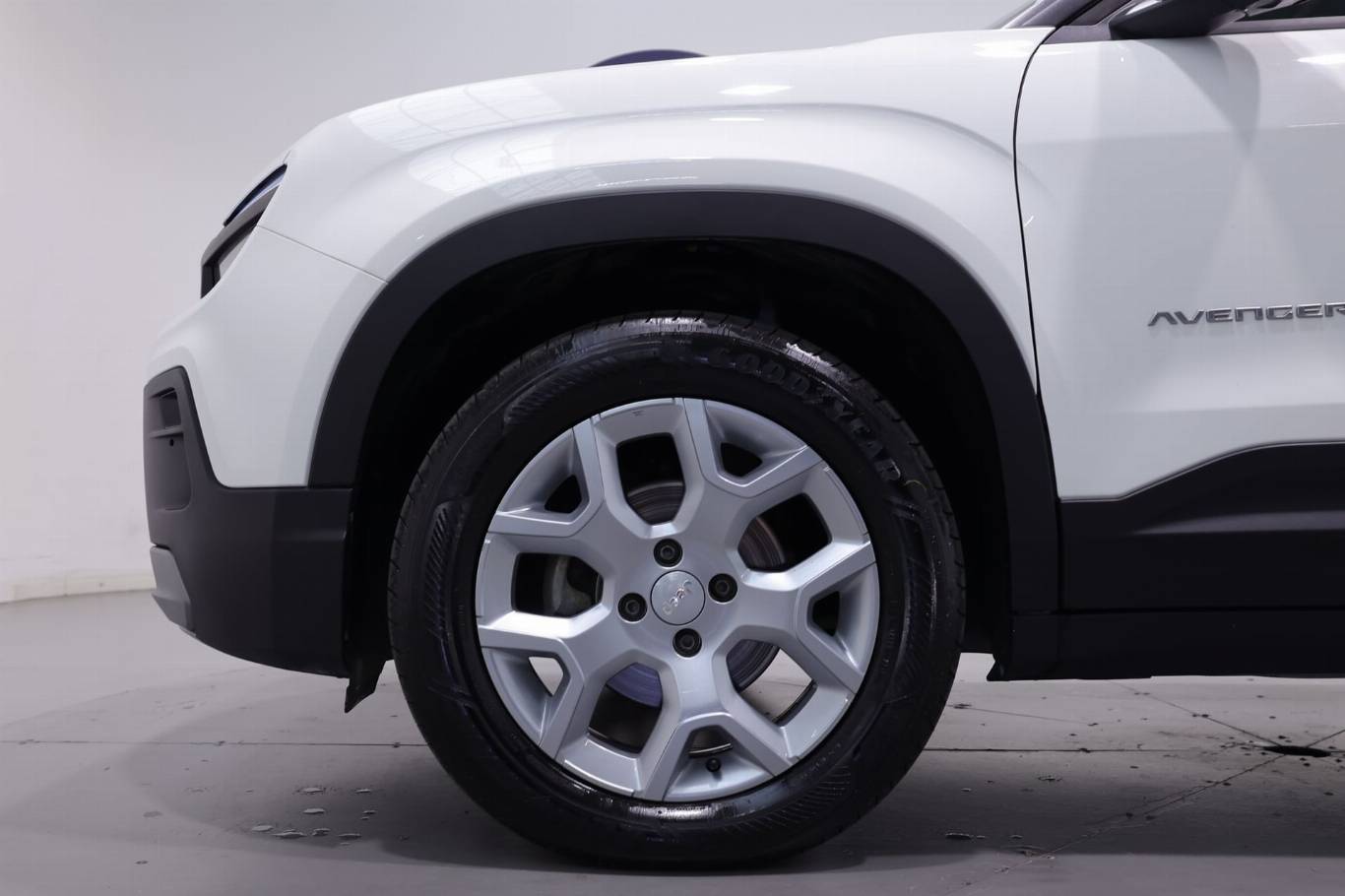 JEEP Avenger 13