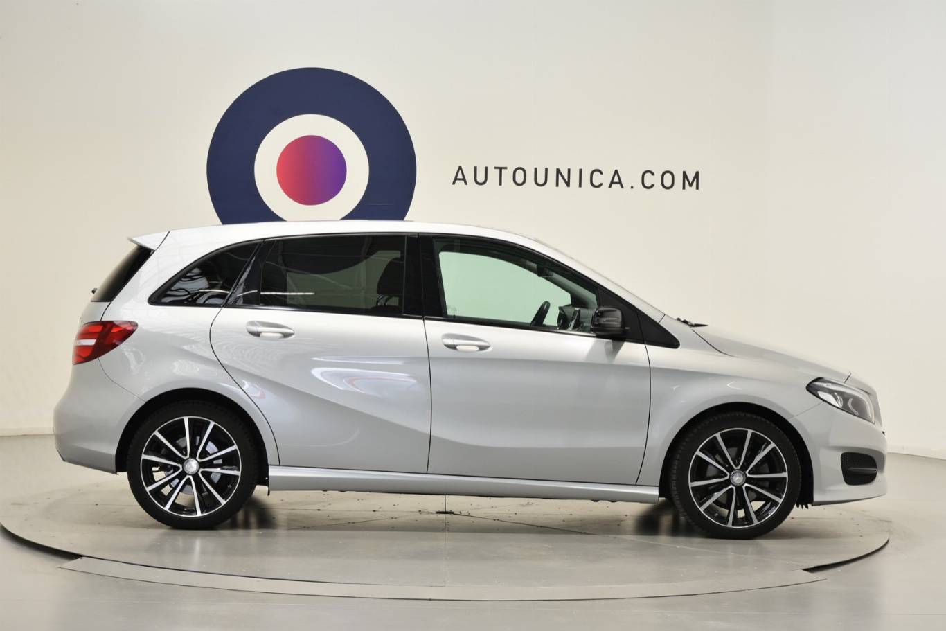 MERCEDES-BENZ B 200 30