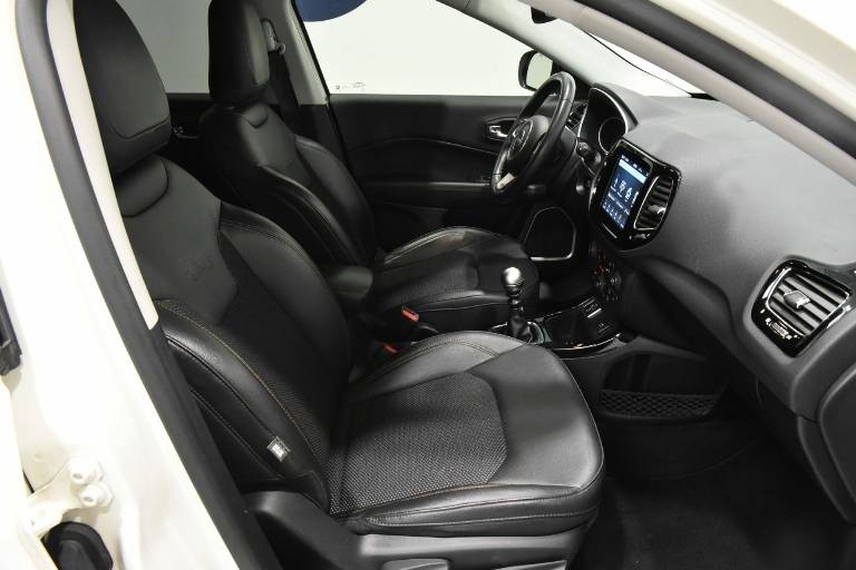 JEEP Compass 19