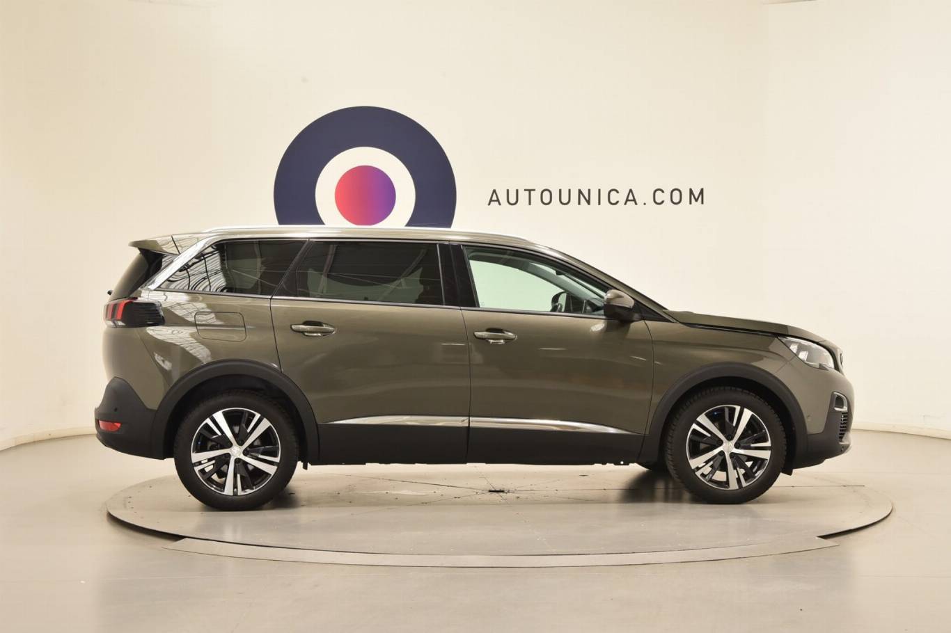 PEUGEOT 5008 11