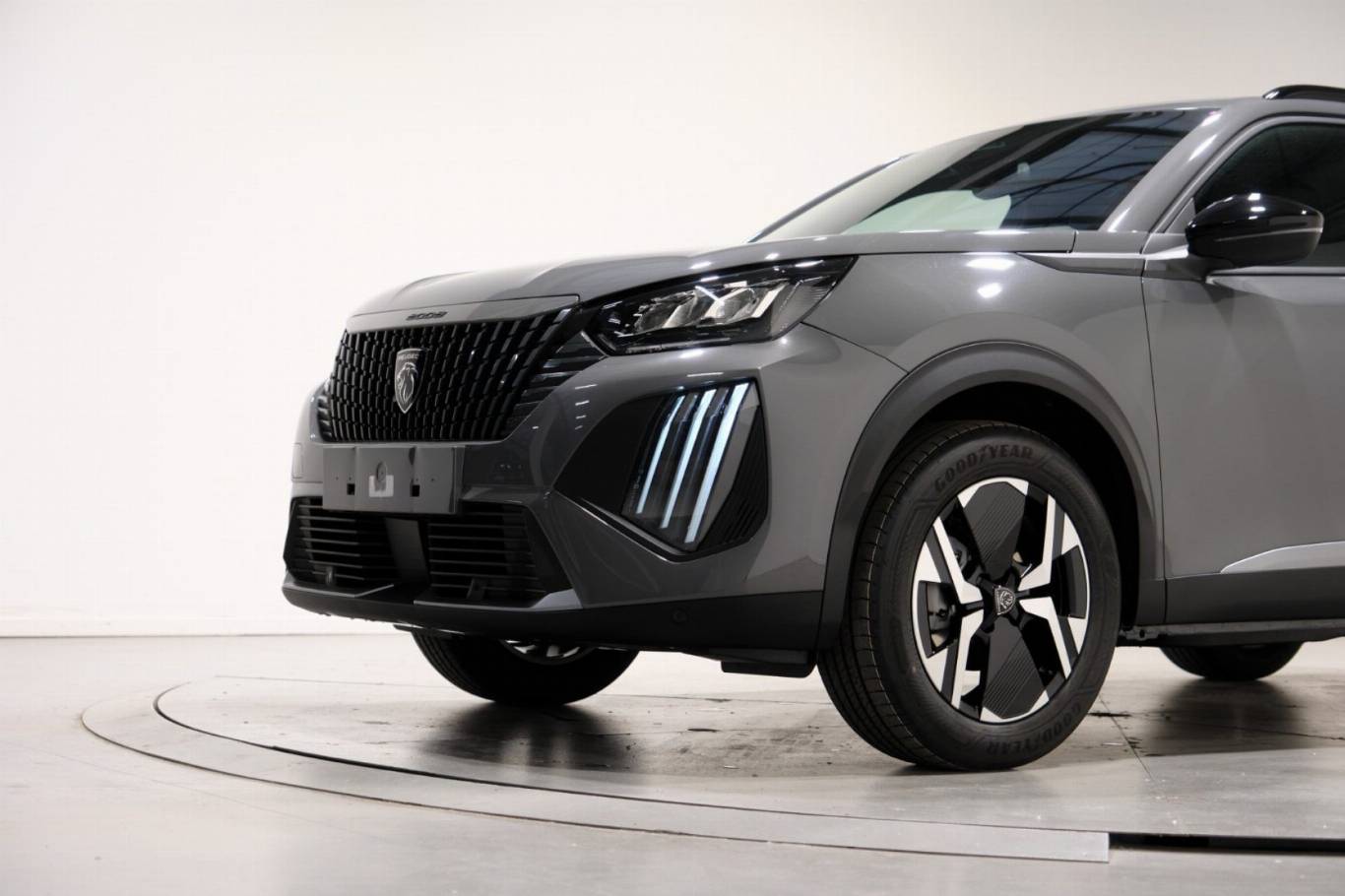 PEUGEOT 2008 11