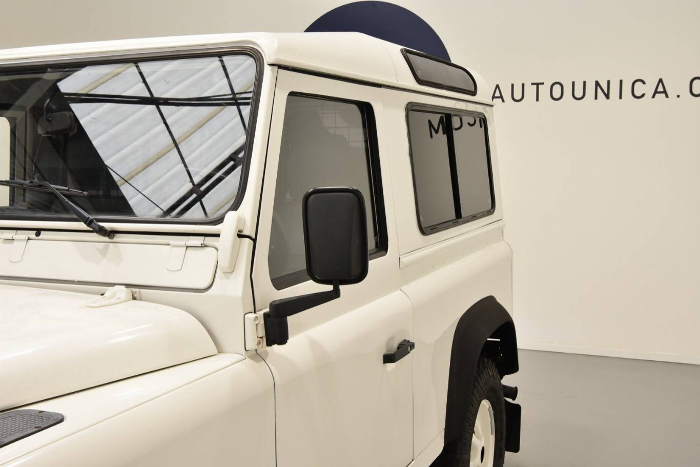 LAND ROVER Defender 50