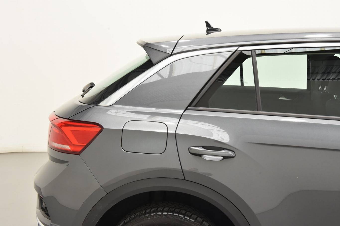 VOLKSWAGEN T-Roc 46