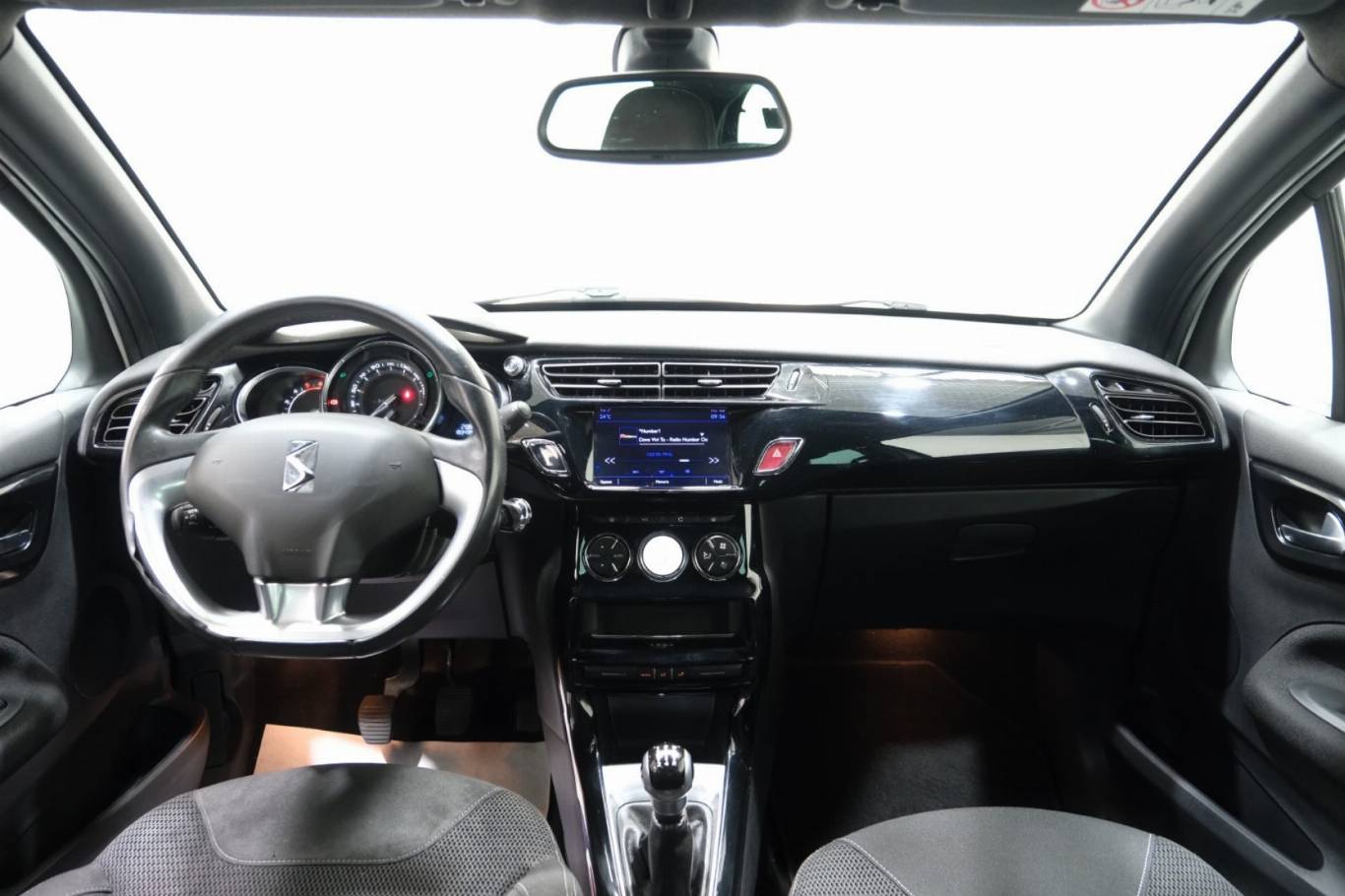 DS AUTOMOBILES DS 3 10