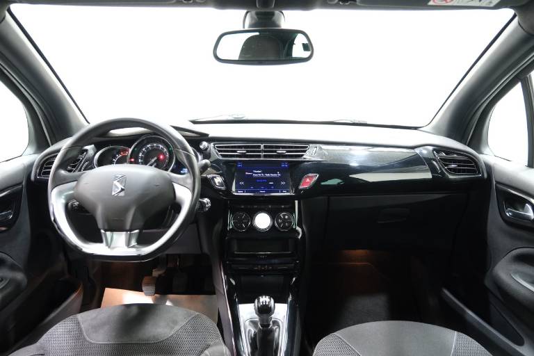 DS AUTOMOBILES DS 3 10