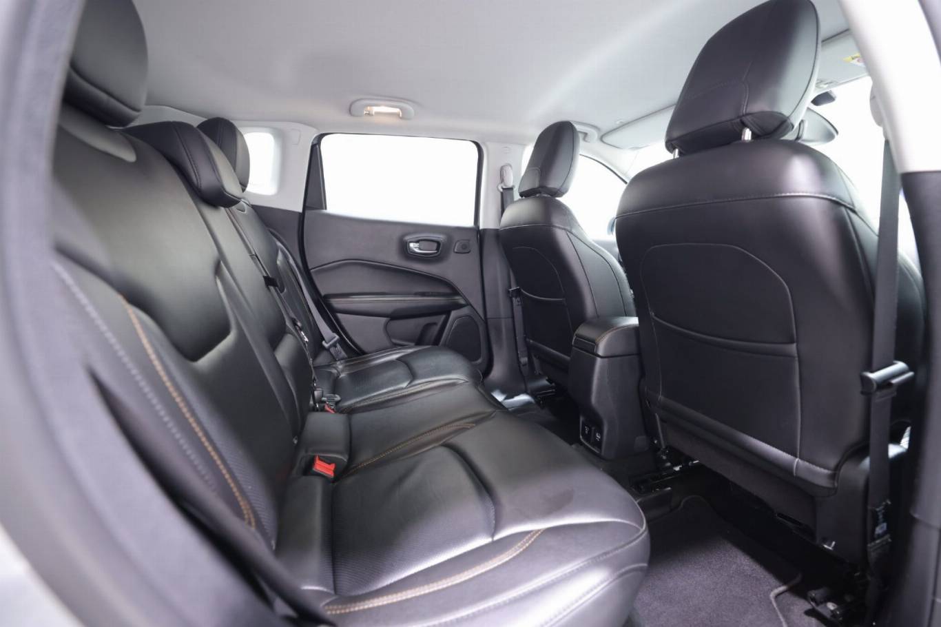 JEEP Compass 53