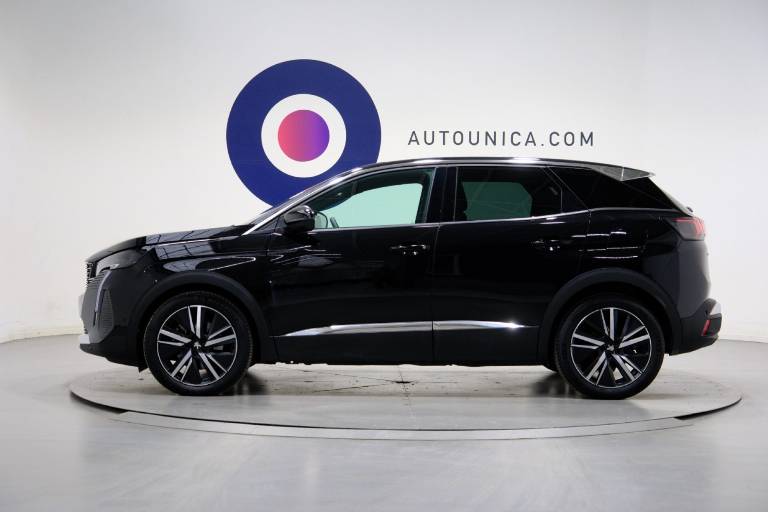 PEUGEOT 3008 8