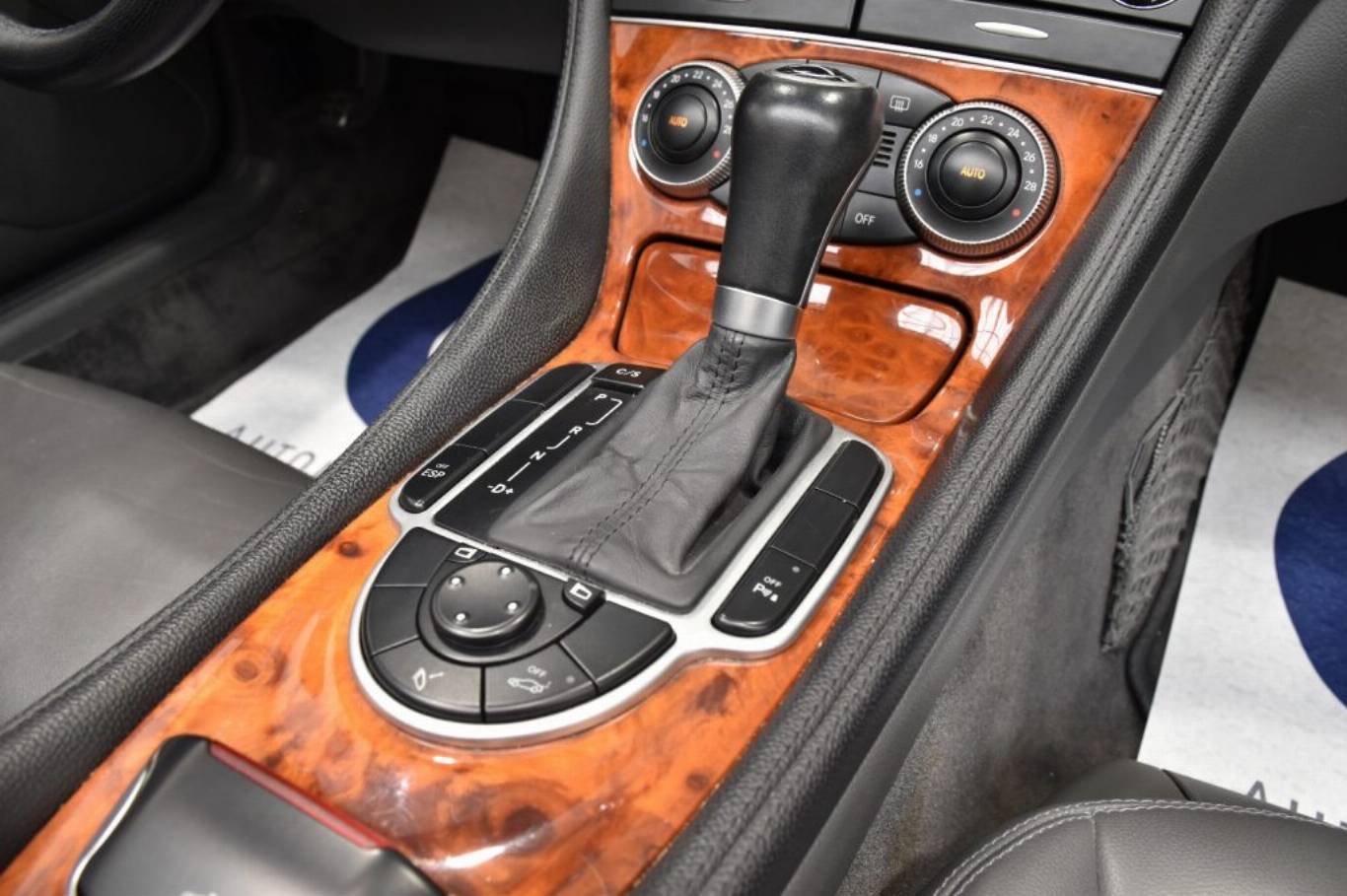 MERCEDES-BENZ SL 350 59