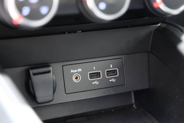 RENAULT Clio 32