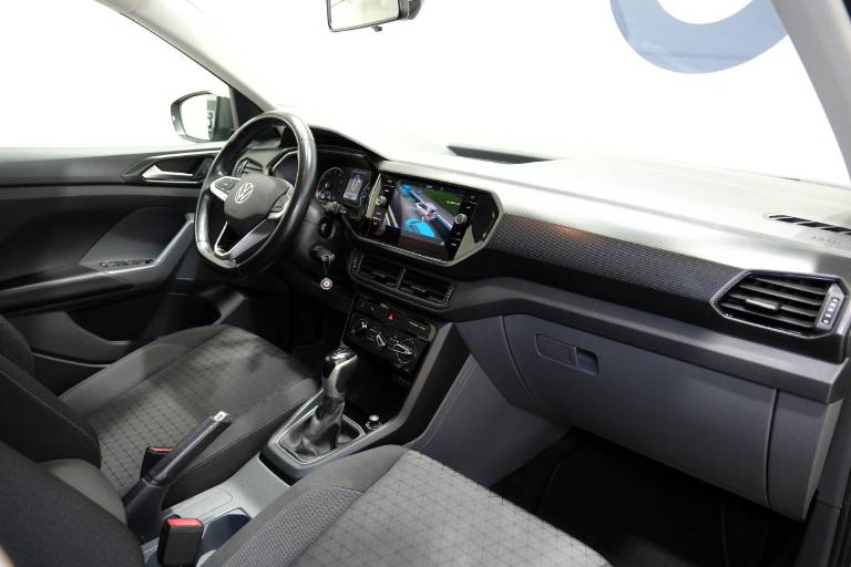 VOLKSWAGEN T-Cross 45