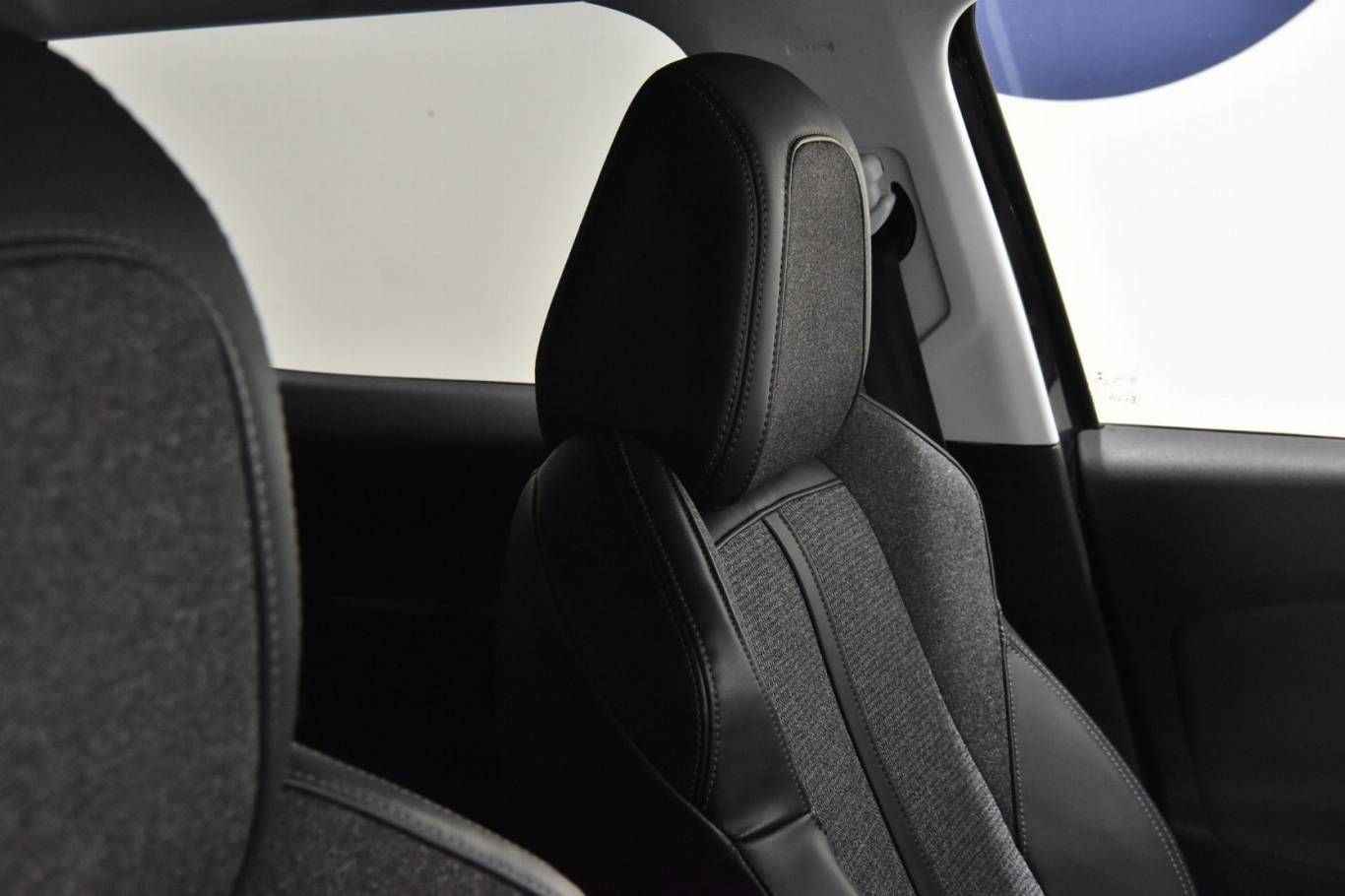 PEUGEOT 3008 32