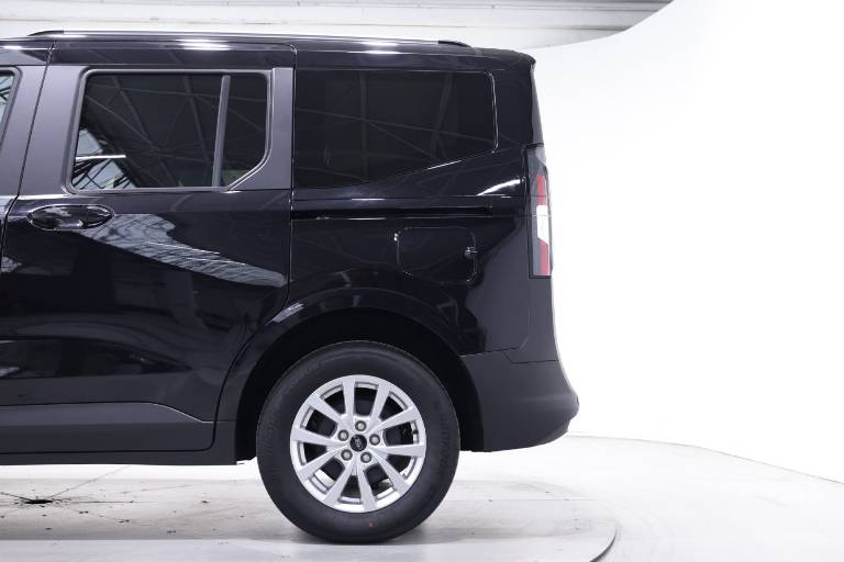 FORD Tourneo Courier 38