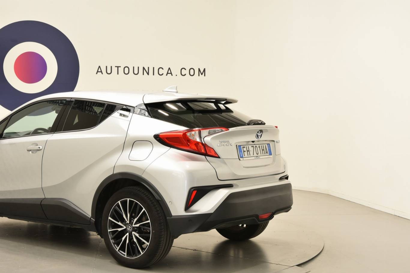 TOYOTA C-HR 38