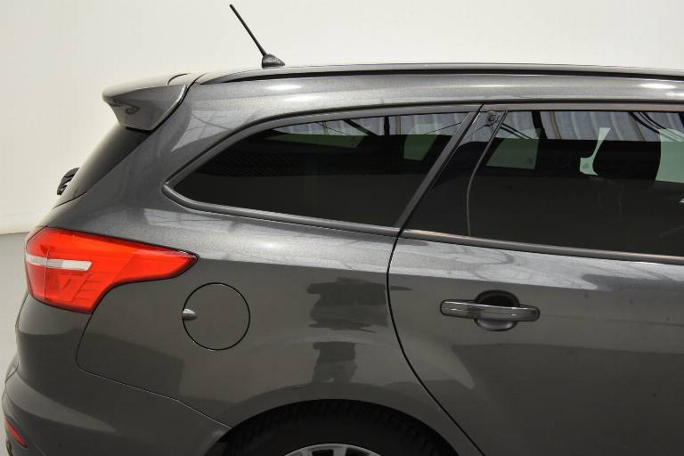 FORD Focus 47