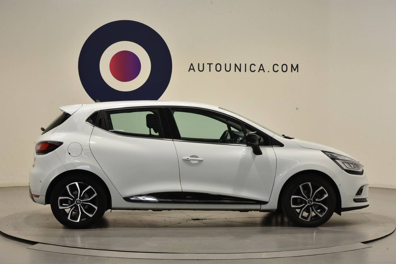 RENAULT Clio 31