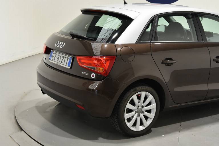 AUDI A1 18