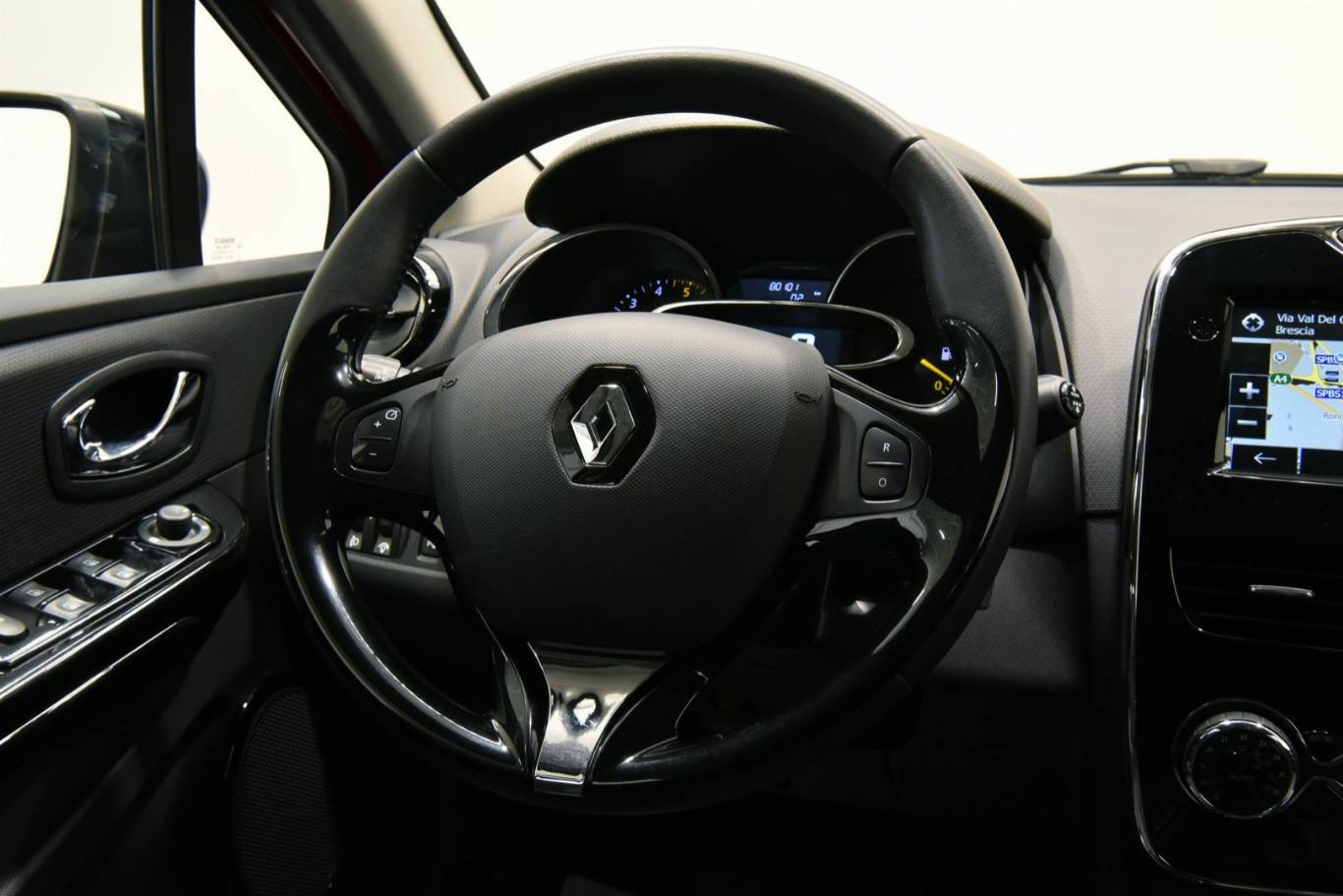 RENAULT Clio 23
