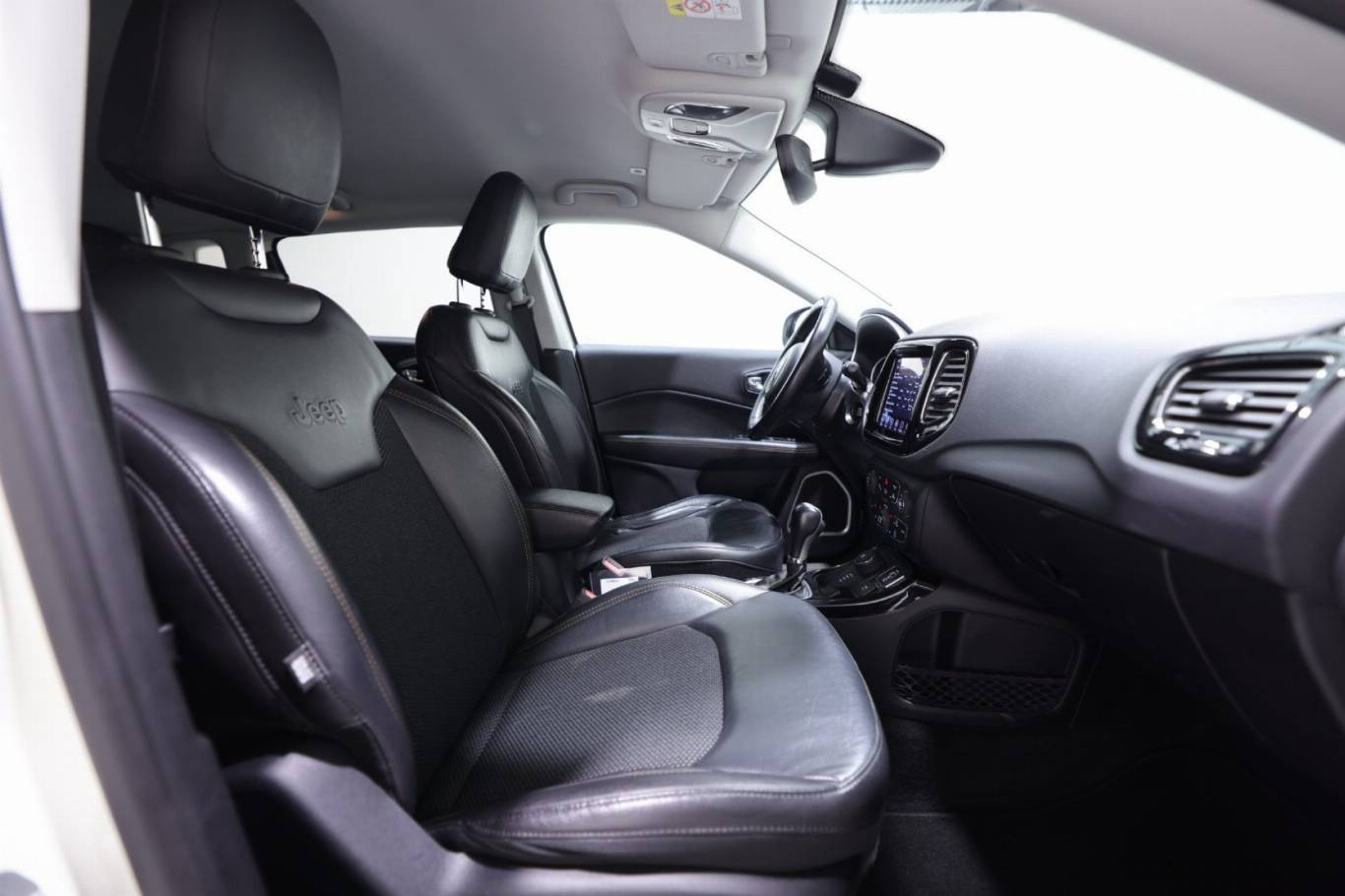 JEEP Compass 51