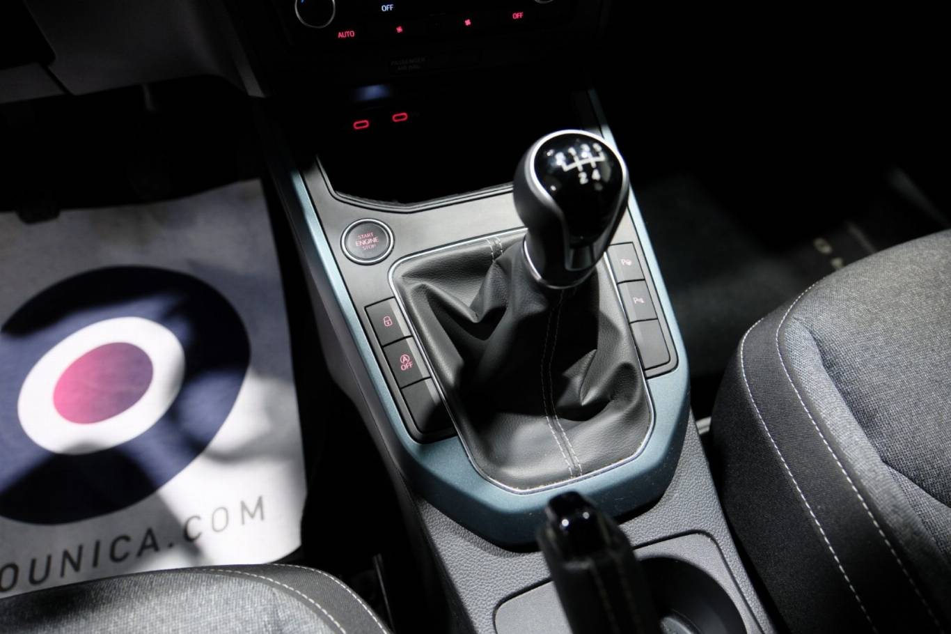 SEAT Arona 24
