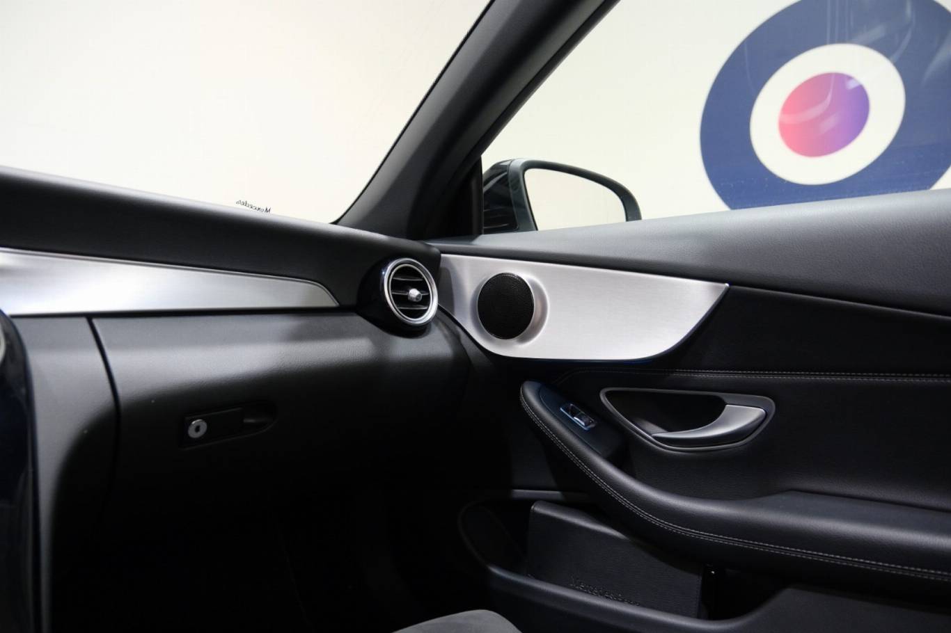 MERCEDES-BENZ C 220 37