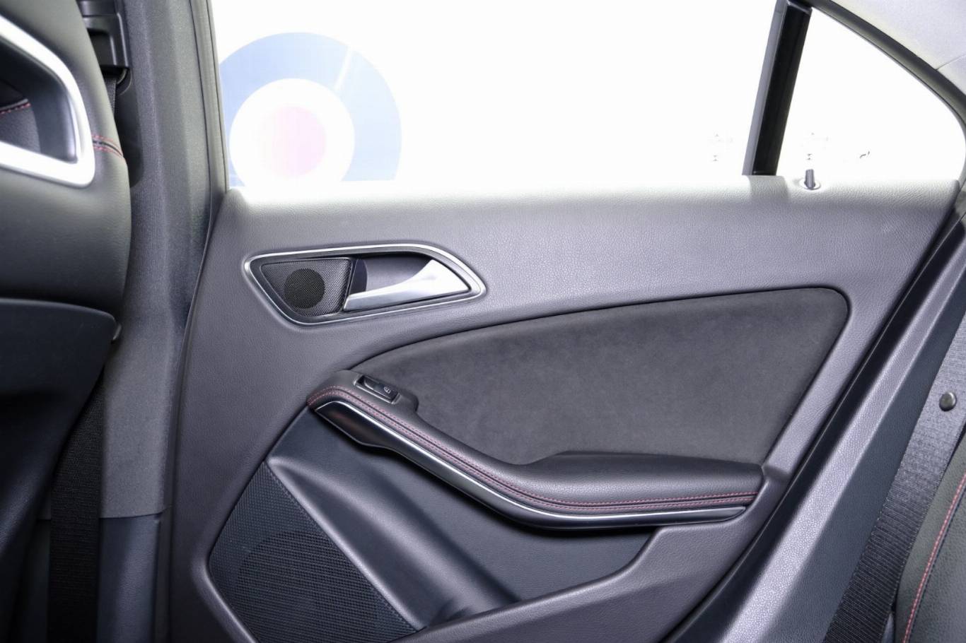 MERCEDES-BENZ CLA 220 40