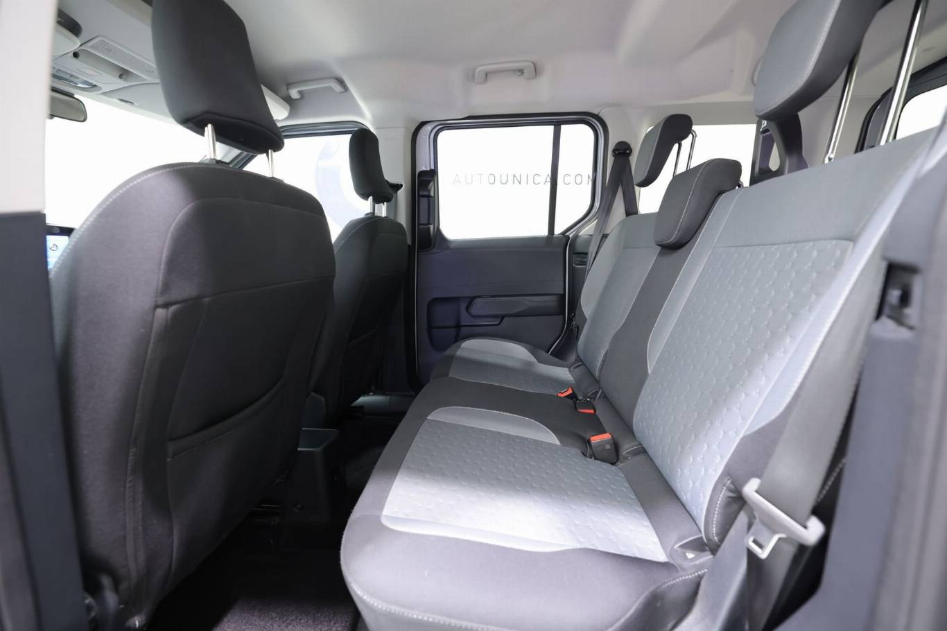 FORD Tourneo Courier 41