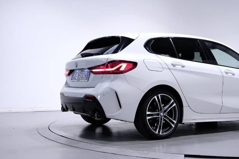 BMW 120 49