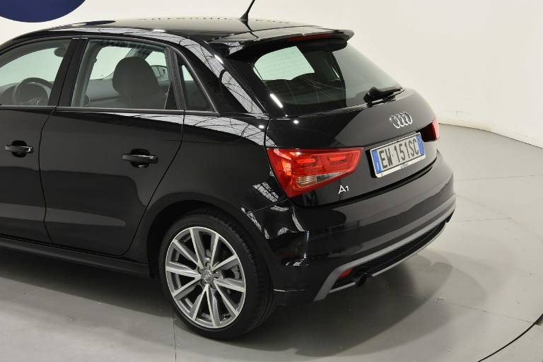 AUDI A1 35