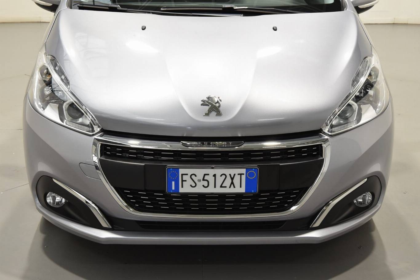 PEUGEOT 208 41
