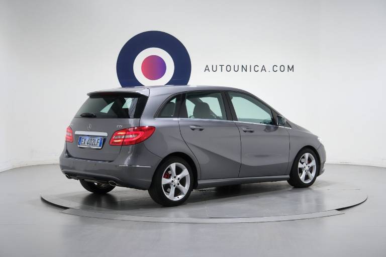 MERCEDES-BENZ B 180 15