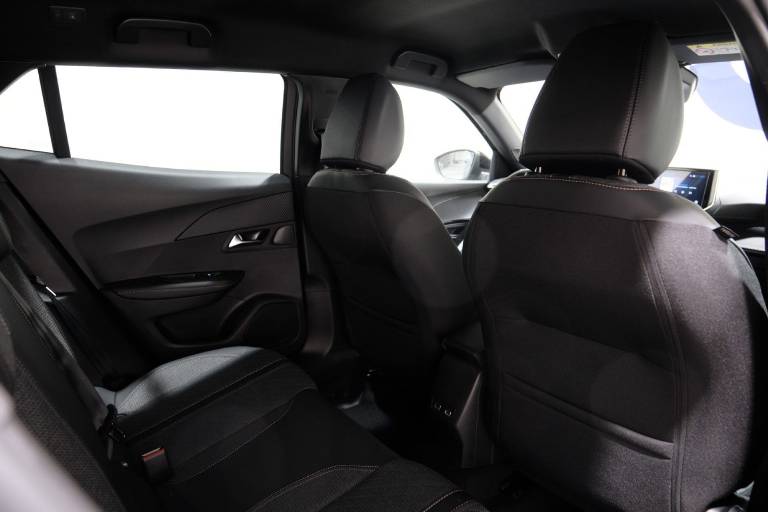 PEUGEOT 2008 56