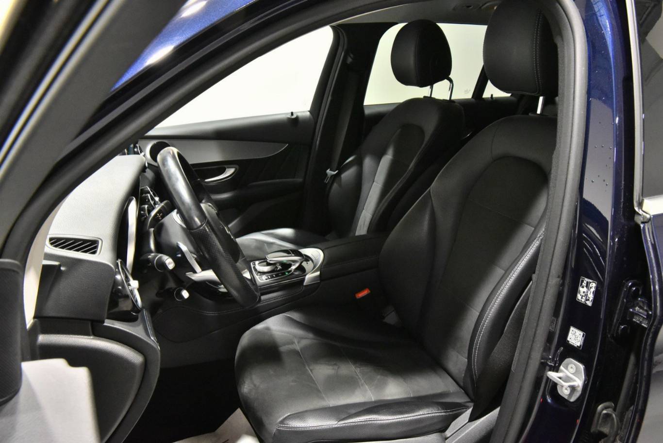 MERCEDES-BENZ GLC 220 3