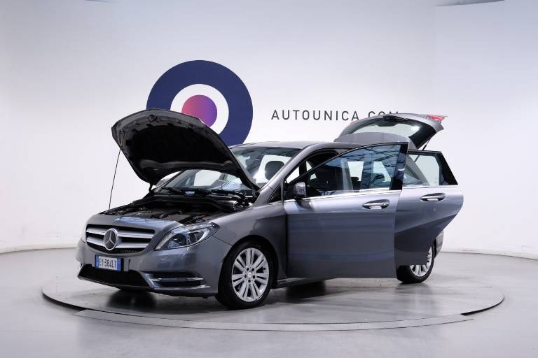 MERCEDES-BENZ B 200 69