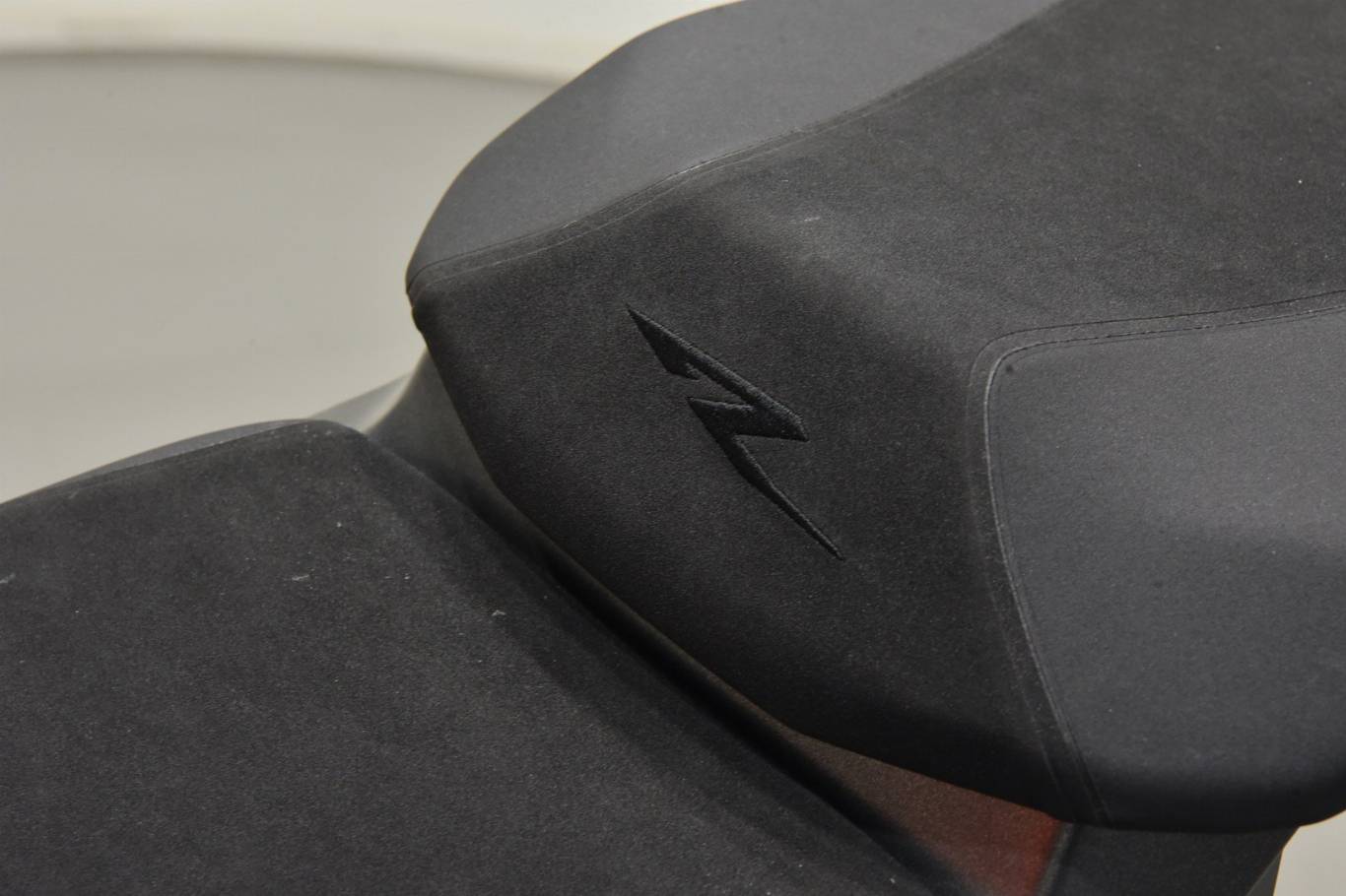 KTM 1290 Super Duke R 23