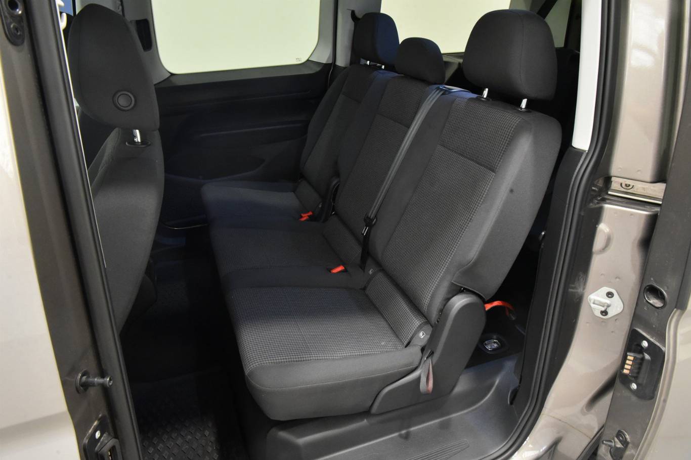 VOLKSWAGEN Caddy 14