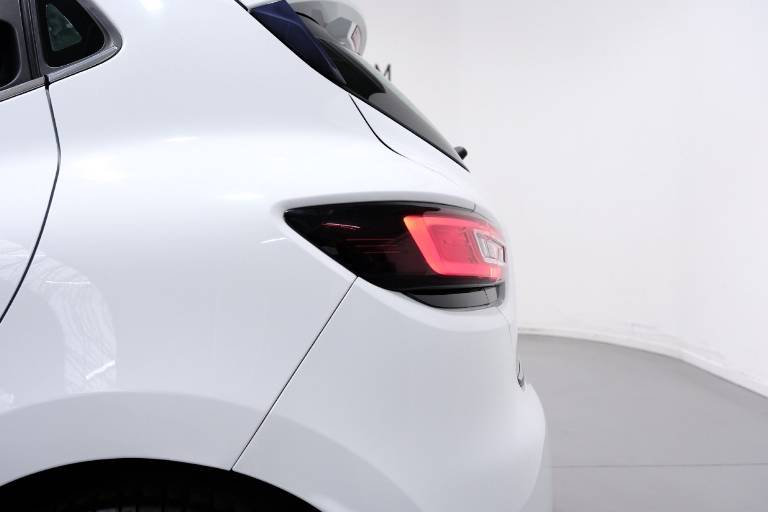 RENAULT Clio 47
