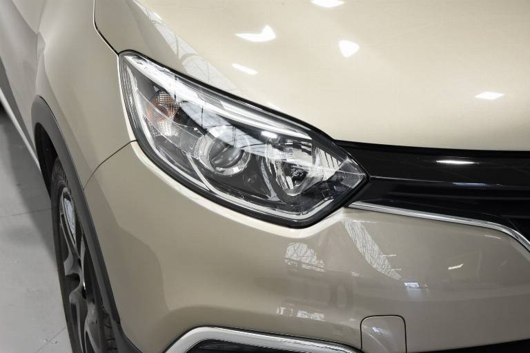 RENAULT Captur 54