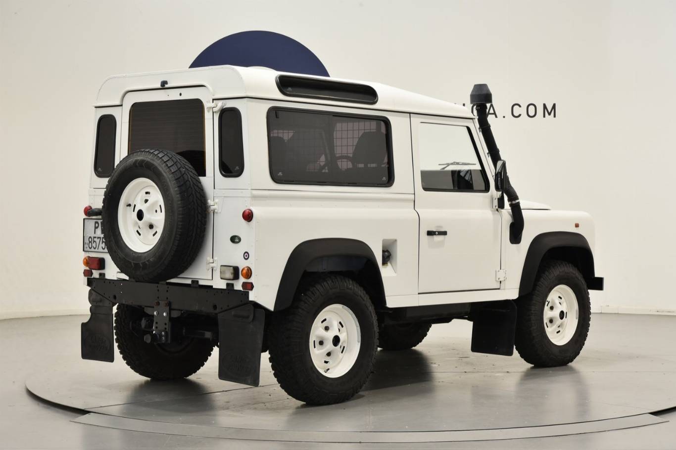 LAND ROVER Defender 30
