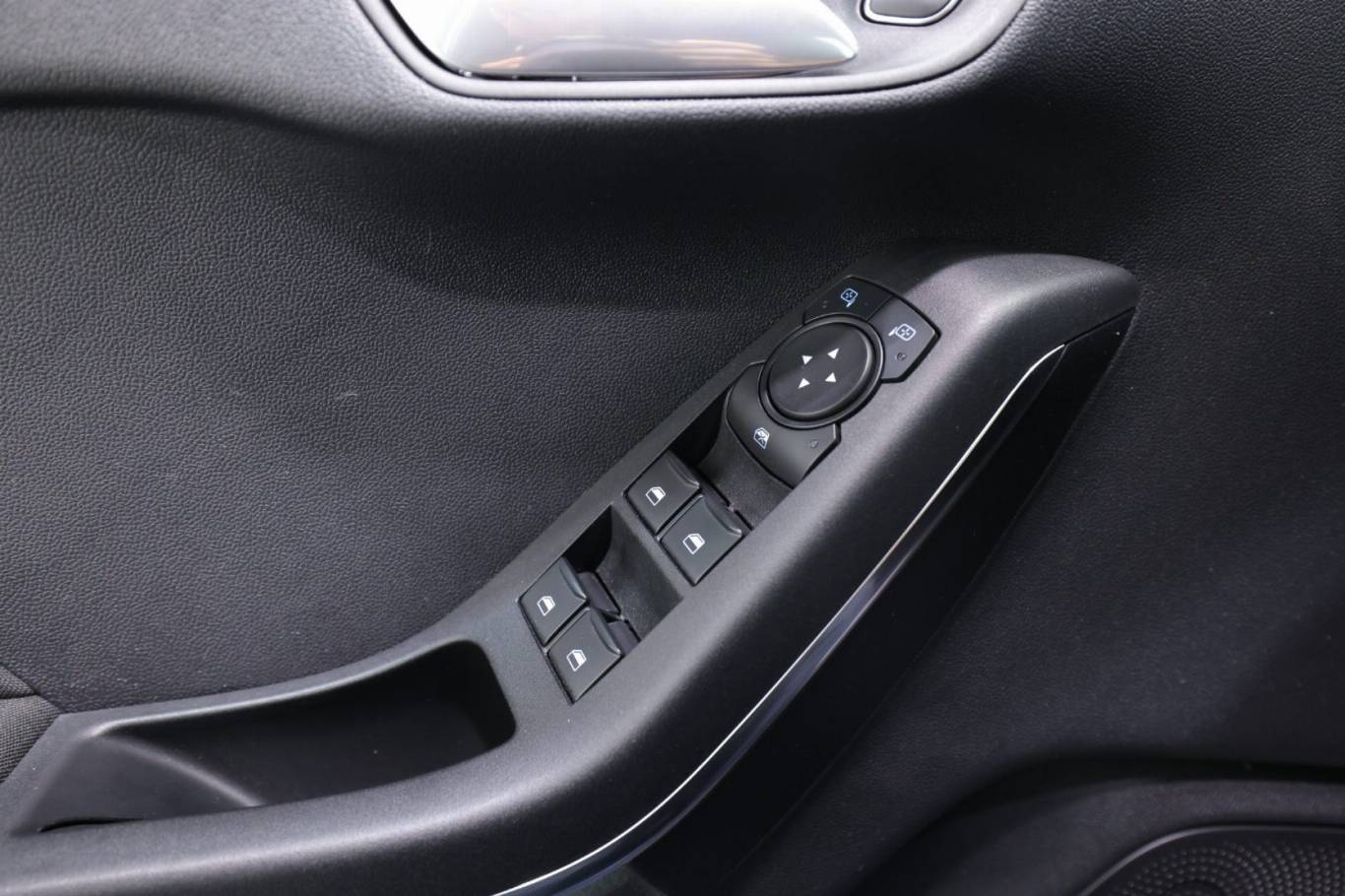 FORD Fiesta 29