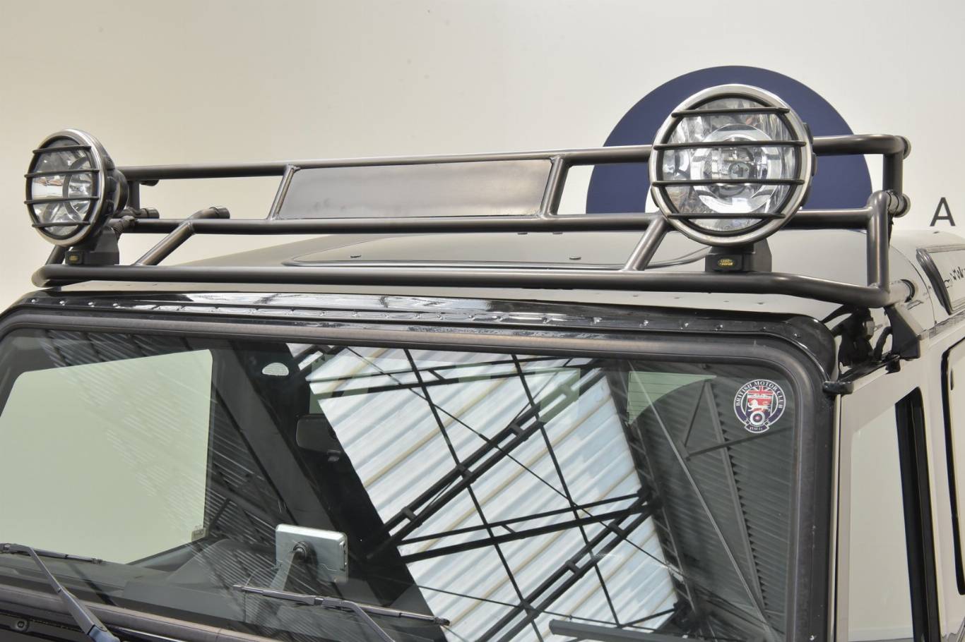 LAND ROVER Defender 72