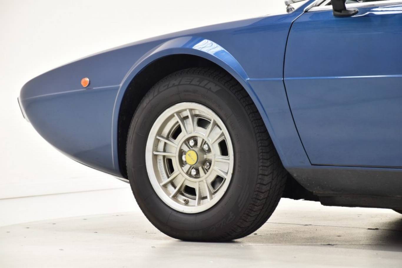FERRARI Dino GT4 7