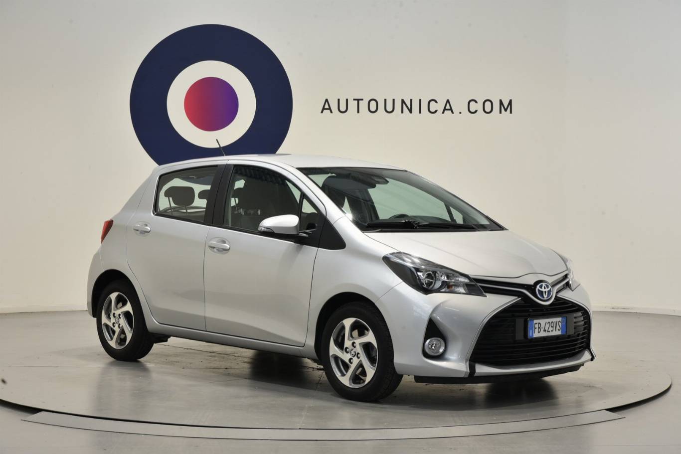 TOYOTA Yaris 27